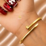 Classic Nail Design Bangle – Stainless Steel Gold Tone