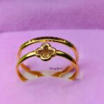 Clover Ring stainless steel gold tone close view