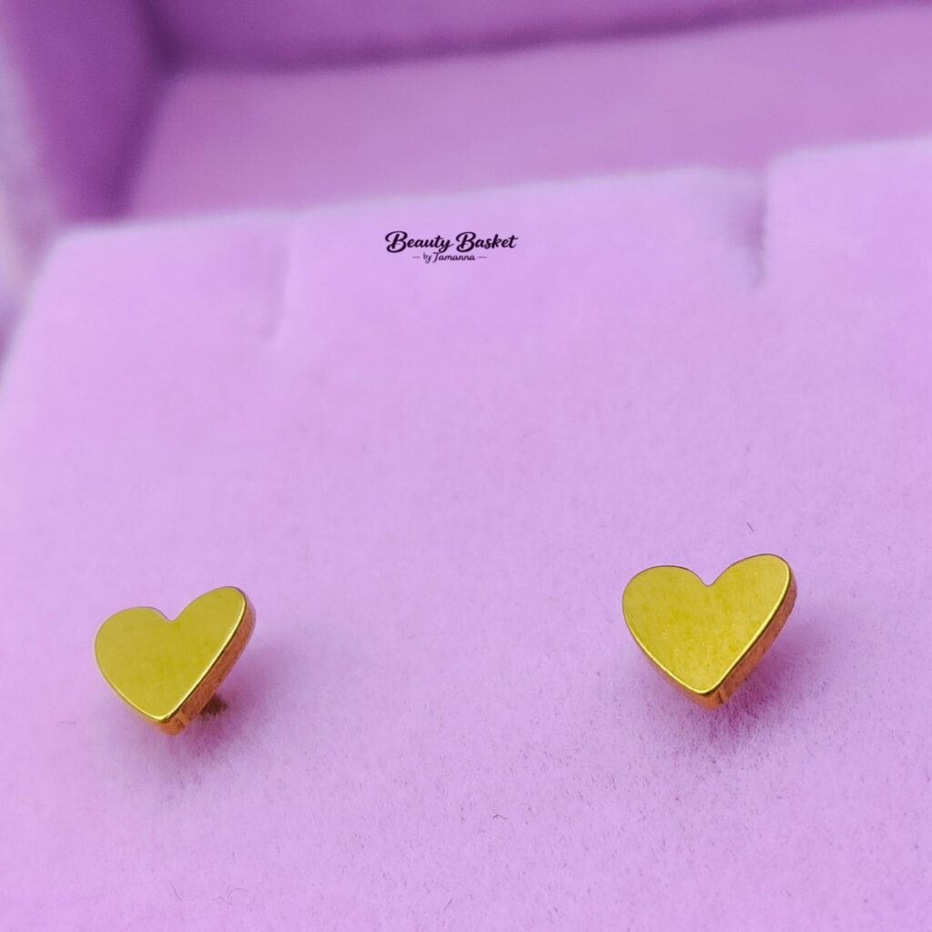 heart stud earrings stainless steel gold tone close view